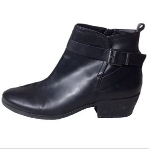Vince Camuto Beamer Black Leather Block Heel Boots